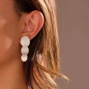 Silver Oval Drop Earrings - Modern Elegance